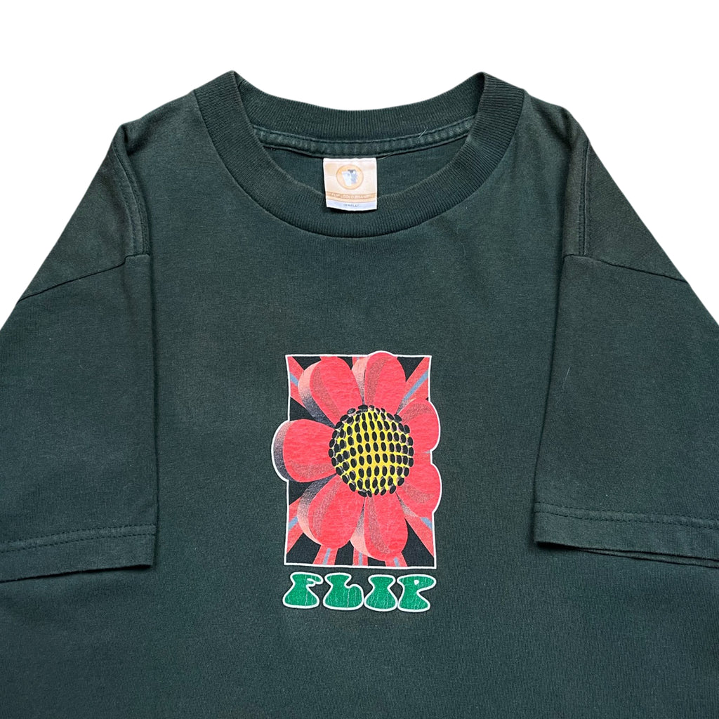 Vintage 90's FLIP Skateboarding Graphic T-shirt (S)