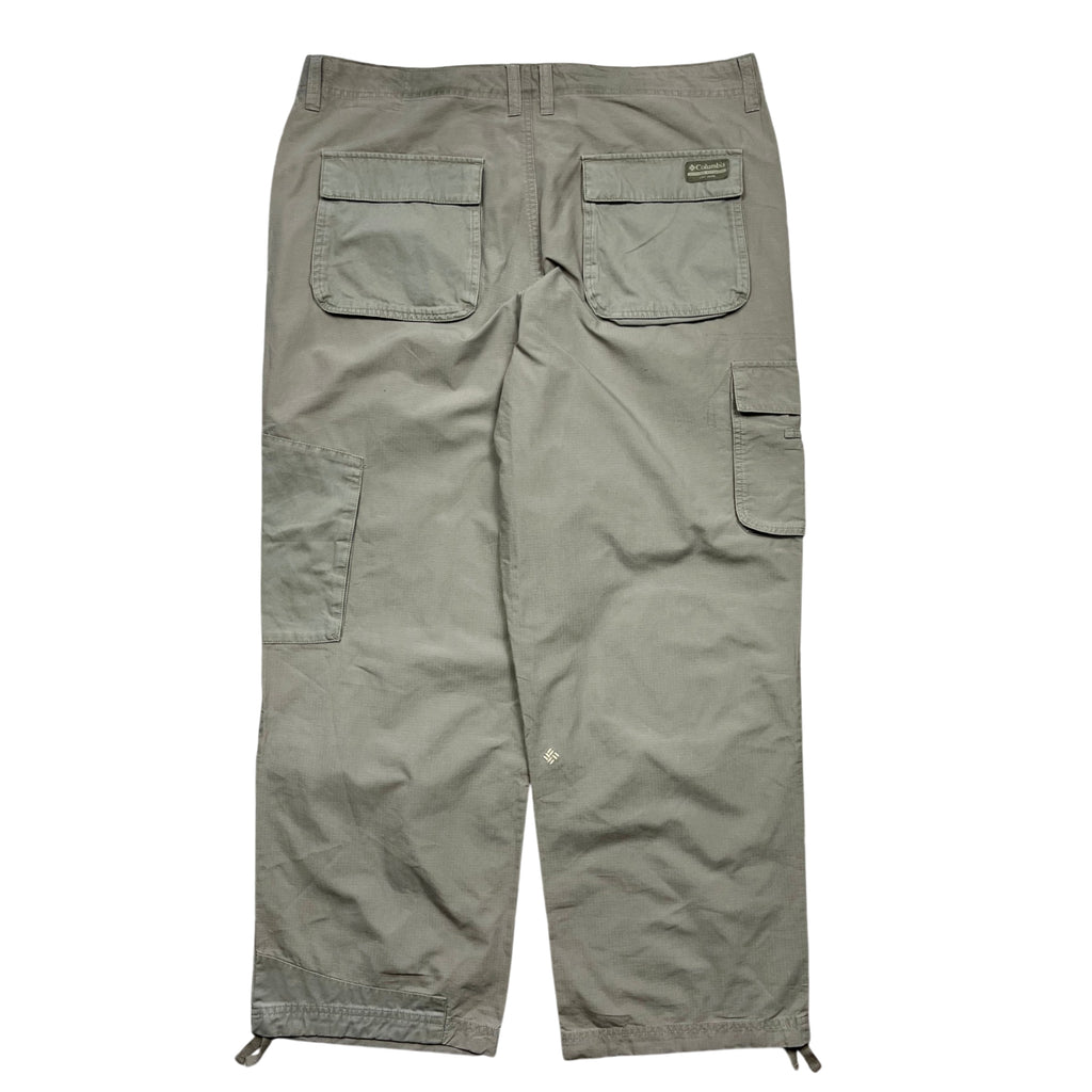 Vintage 90's Columbia Outdoor Baggy Cargo Pants (XL)