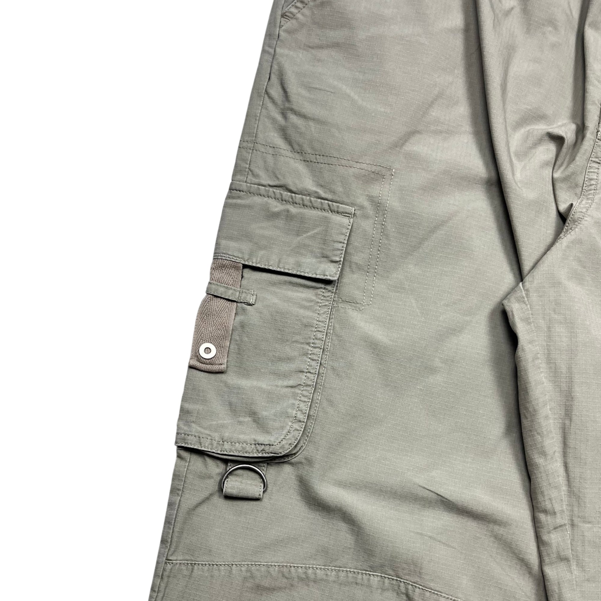 Vintage 90's Columbia Outdoor Baggy Cargo Pants (XL)