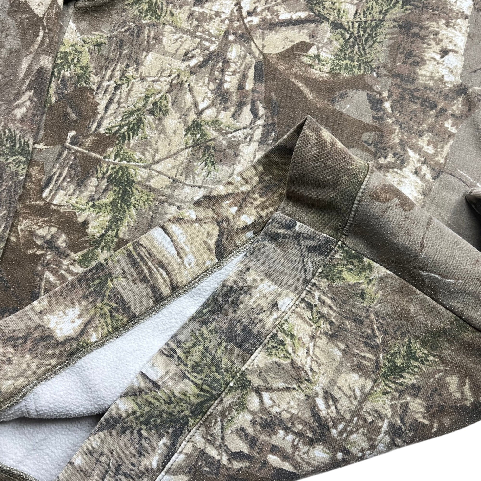 Vintage 90's Ossy Moak Faded Camouflaged Hoodie (L)