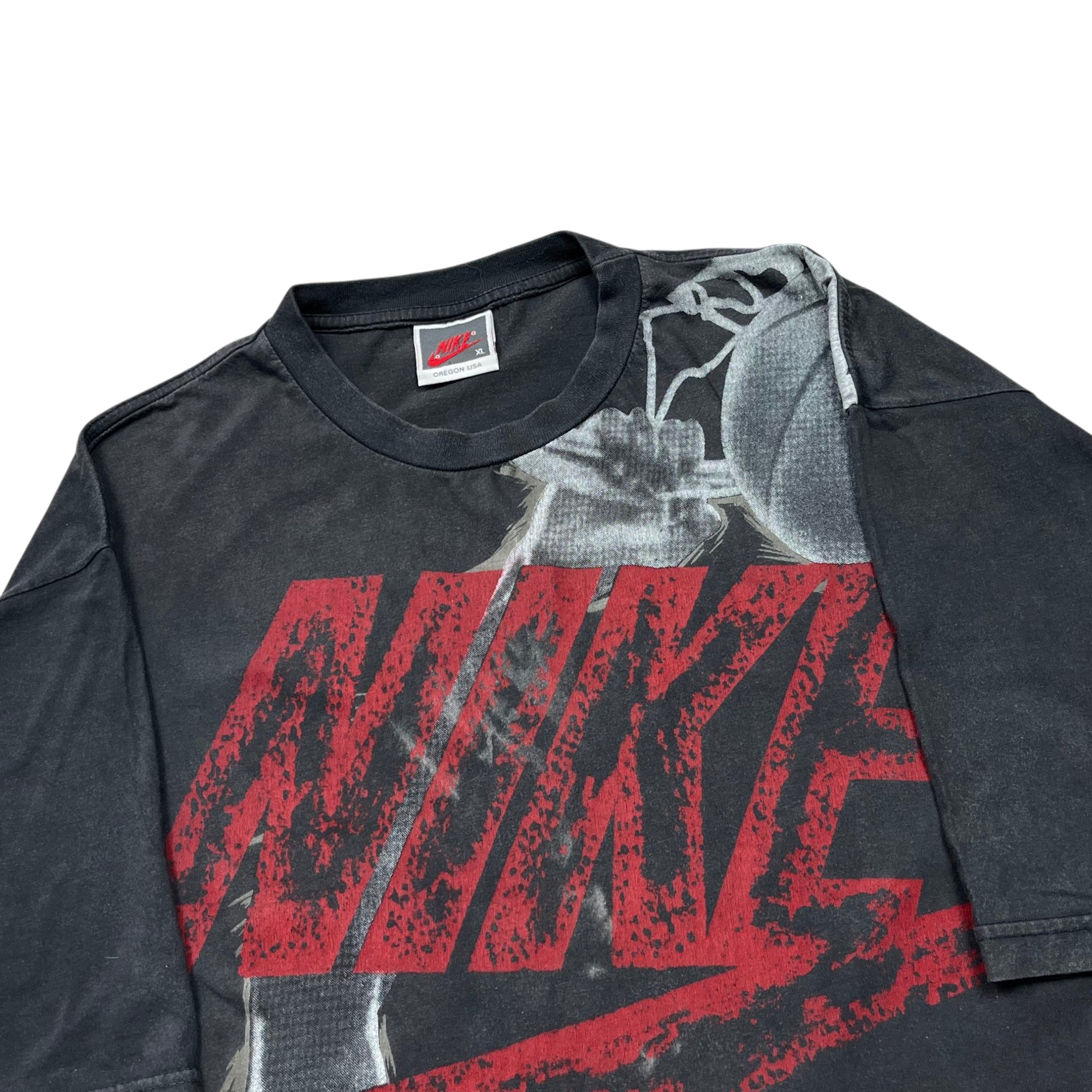 Vintage 1992 Nike USA Michael Jordan Dunking AOP T-shirt (XL)